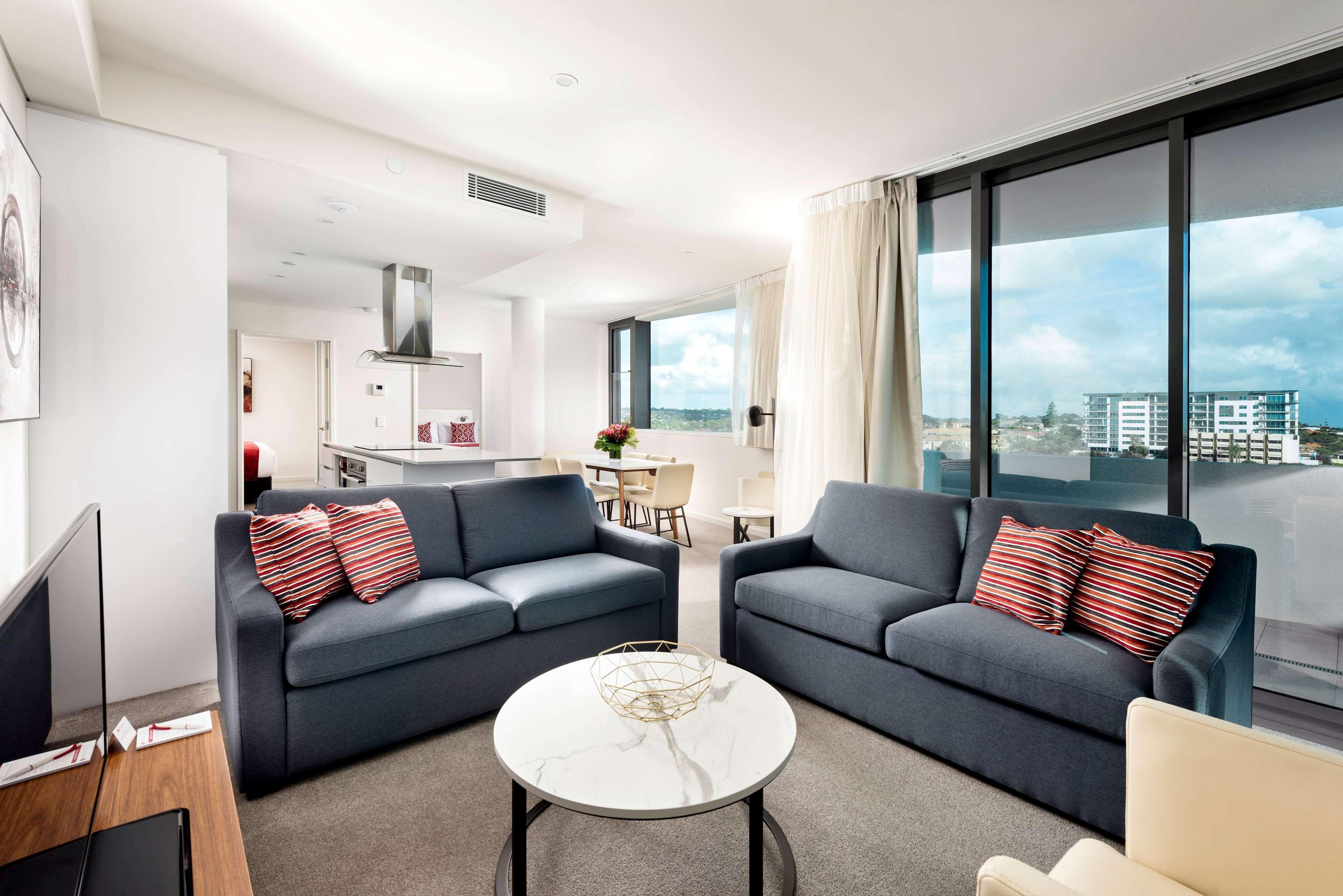 Ramada By Wyndham Vetroblu Scarborough Beach Perth Bagian luar foto