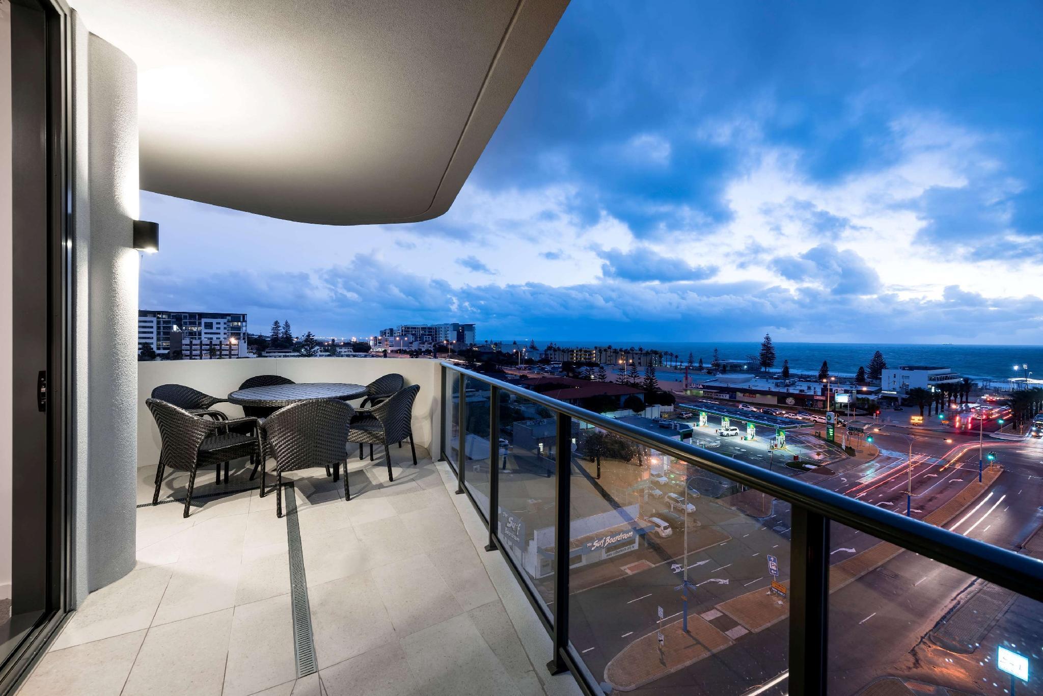 Ramada By Wyndham Vetroblu Scarborough Beach Perth Bagian luar foto
