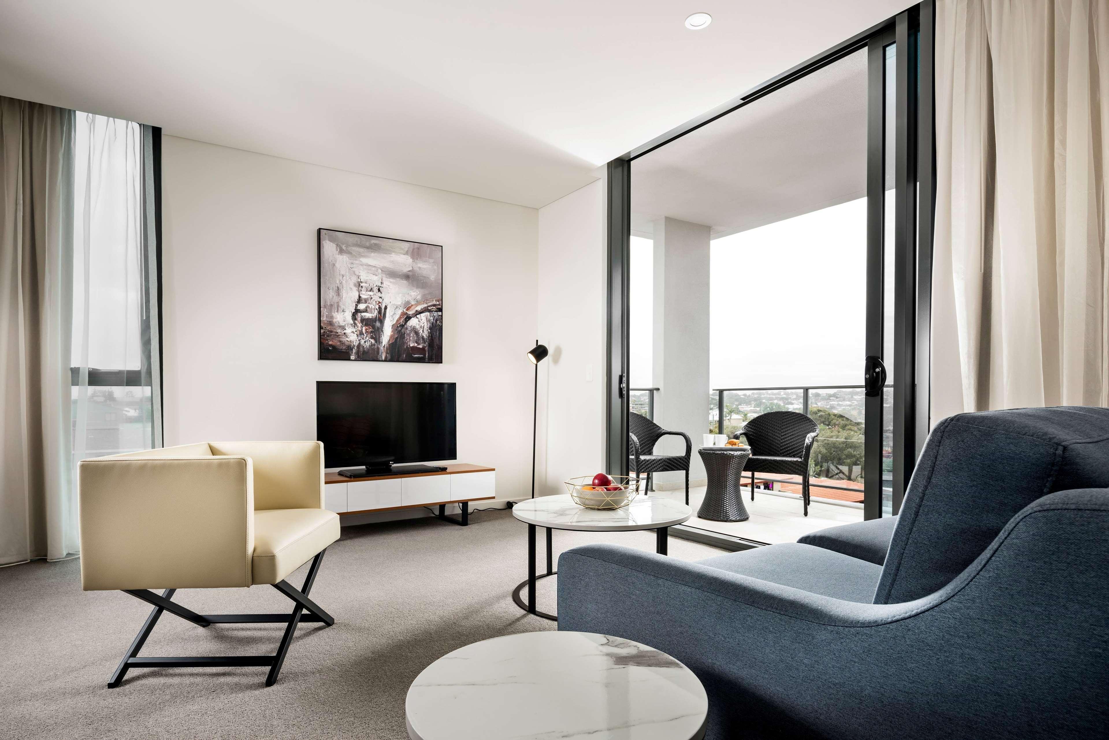 Ramada By Wyndham Vetroblu Scarborough Beach Perth Bagian luar foto