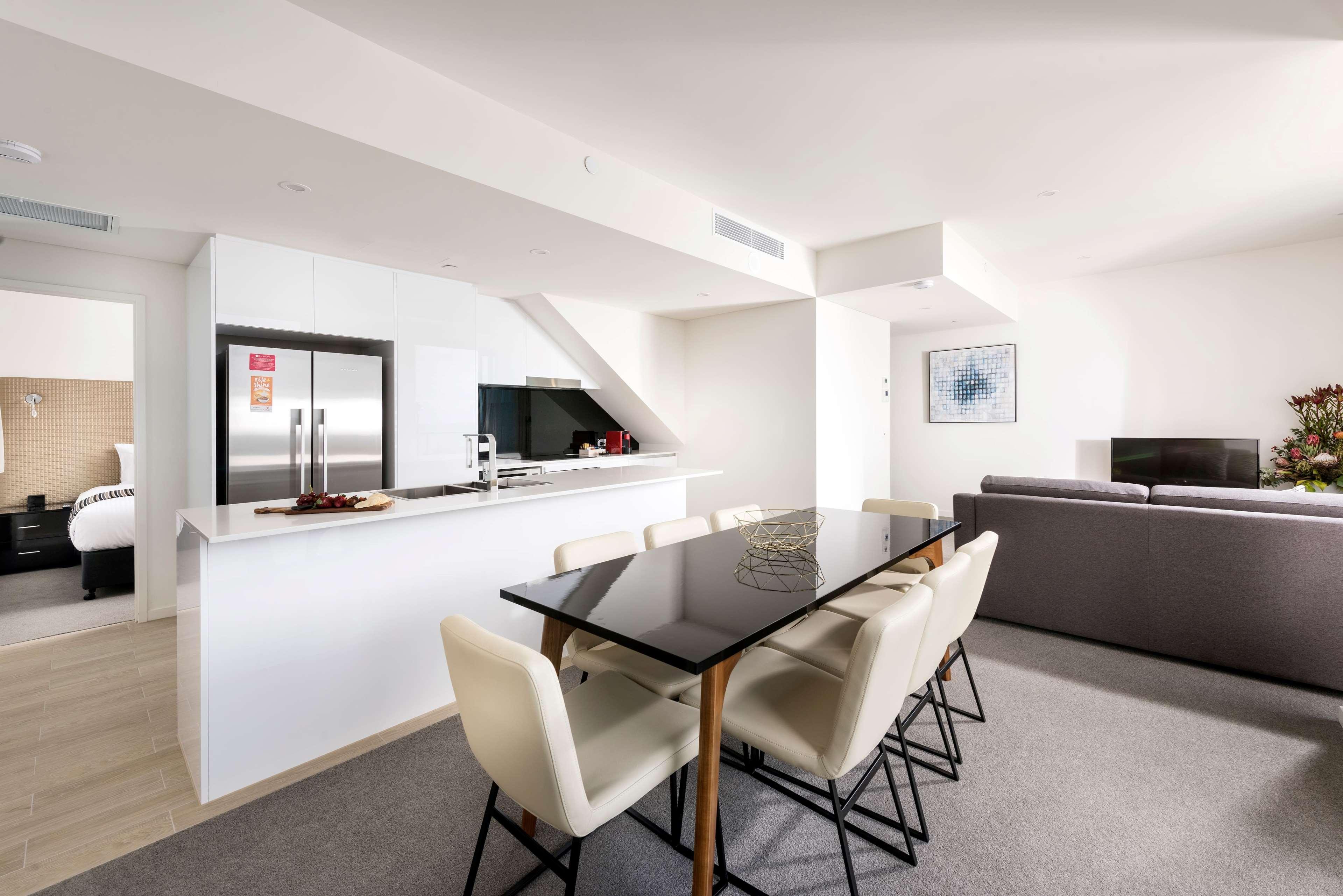 Ramada By Wyndham Vetroblu Scarborough Beach Perth Bagian luar foto