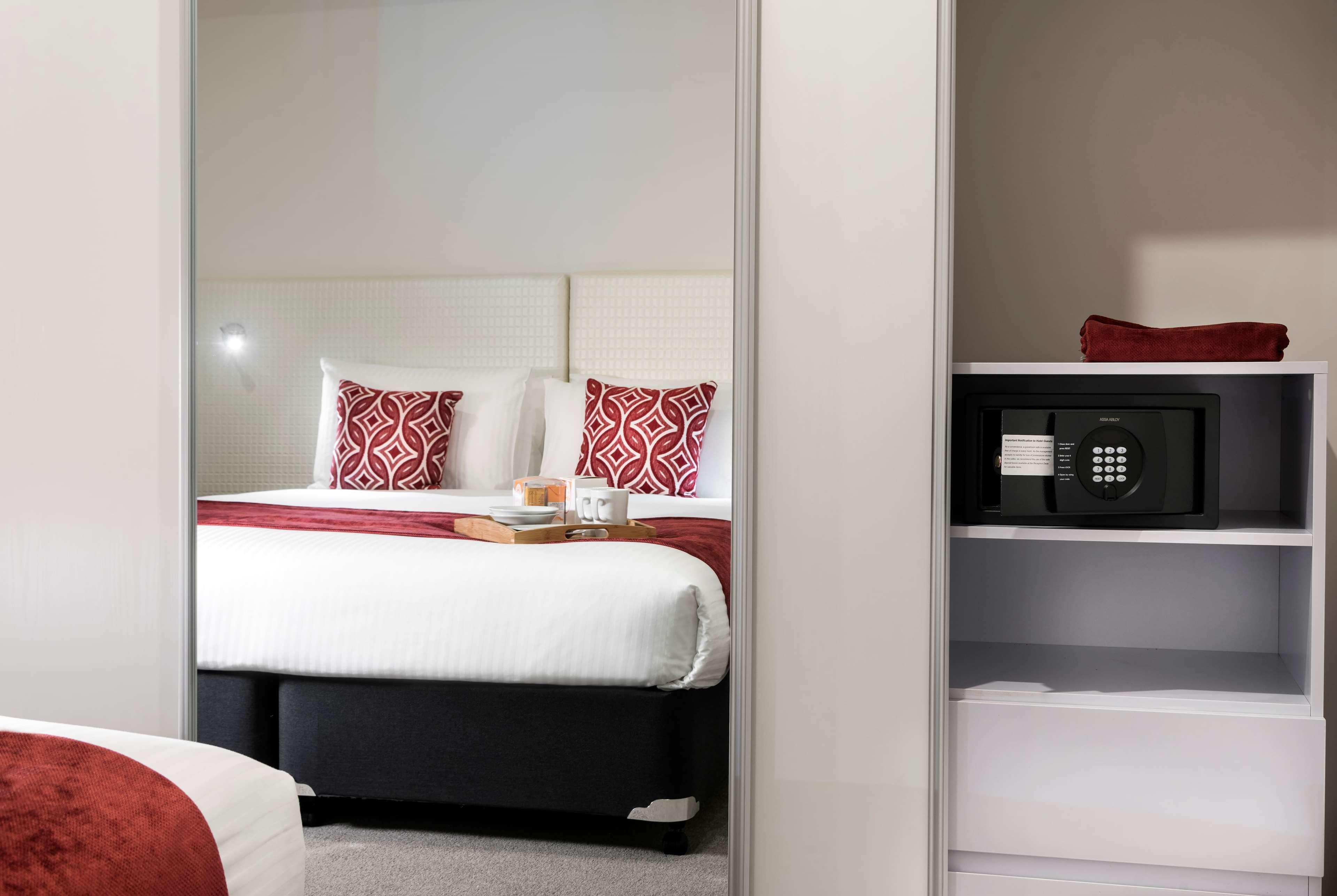 Ramada By Wyndham Vetroblu Scarborough Beach Perth Bagian luar foto