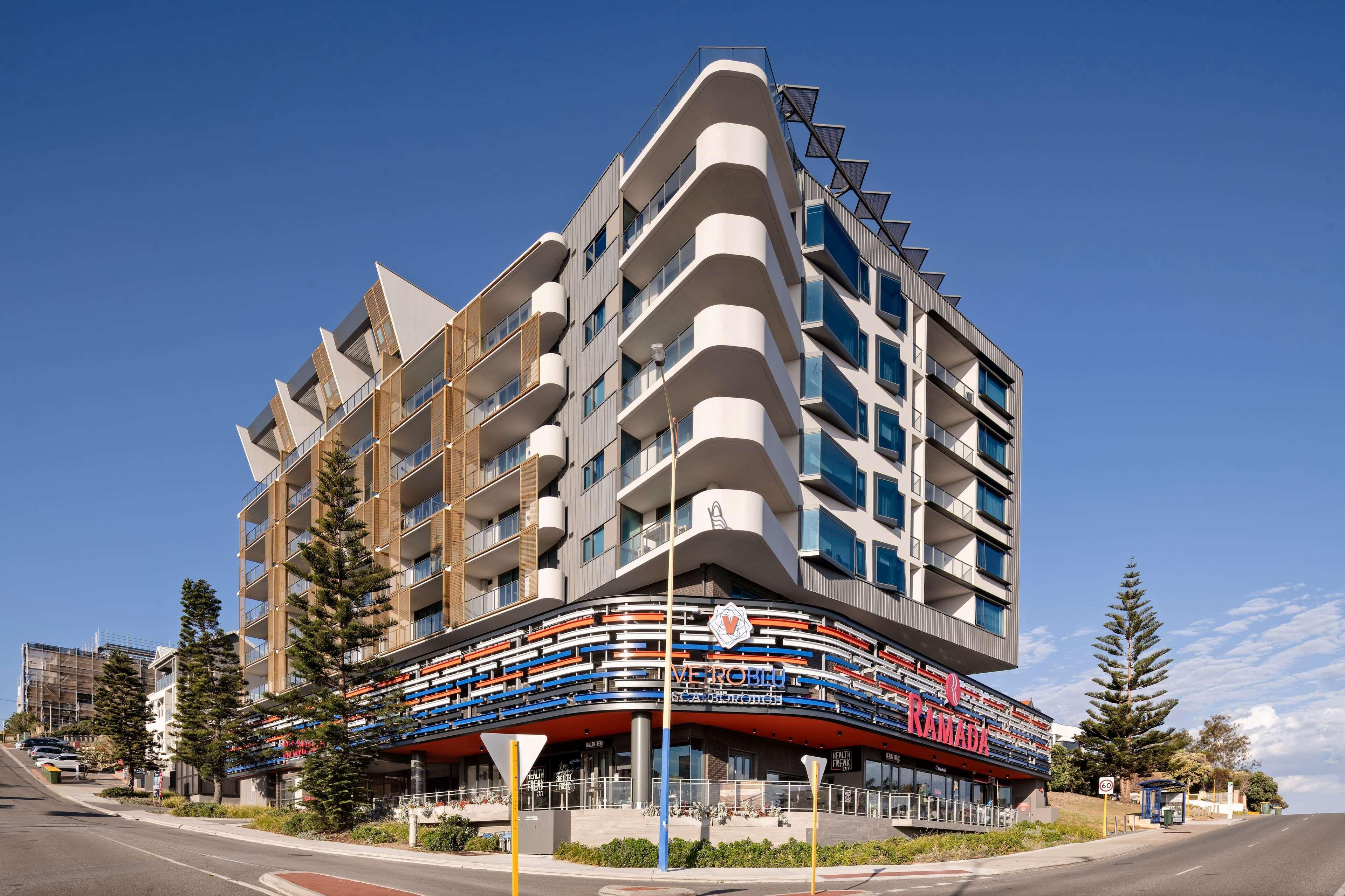 Ramada By Wyndham Vetroblu Scarborough Beach Perth Bagian luar foto