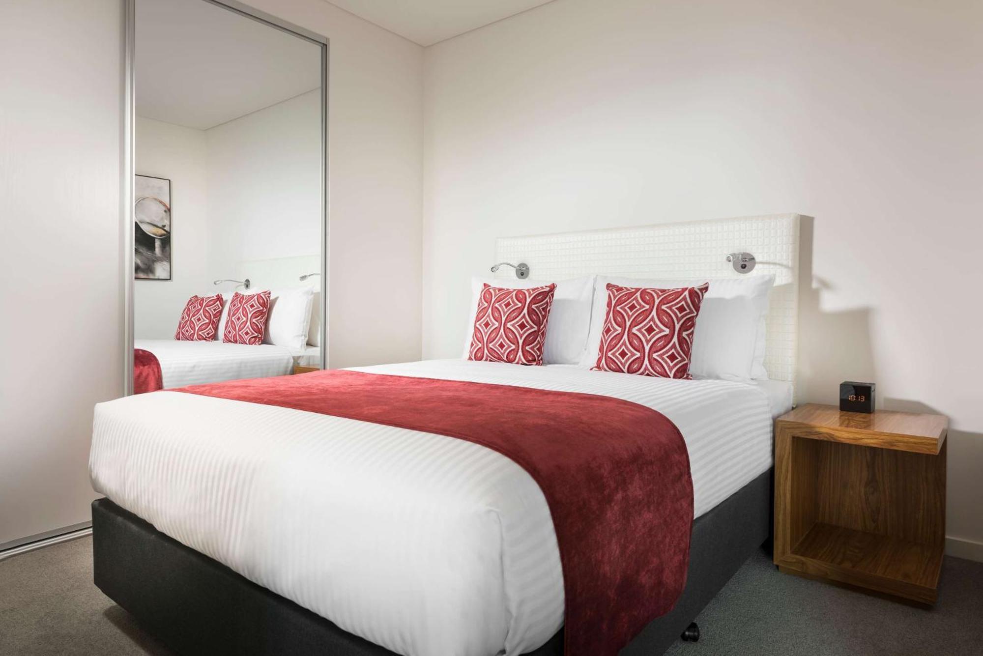 Ramada By Wyndham Vetroblu Scarborough Beach Perth Bagian luar foto