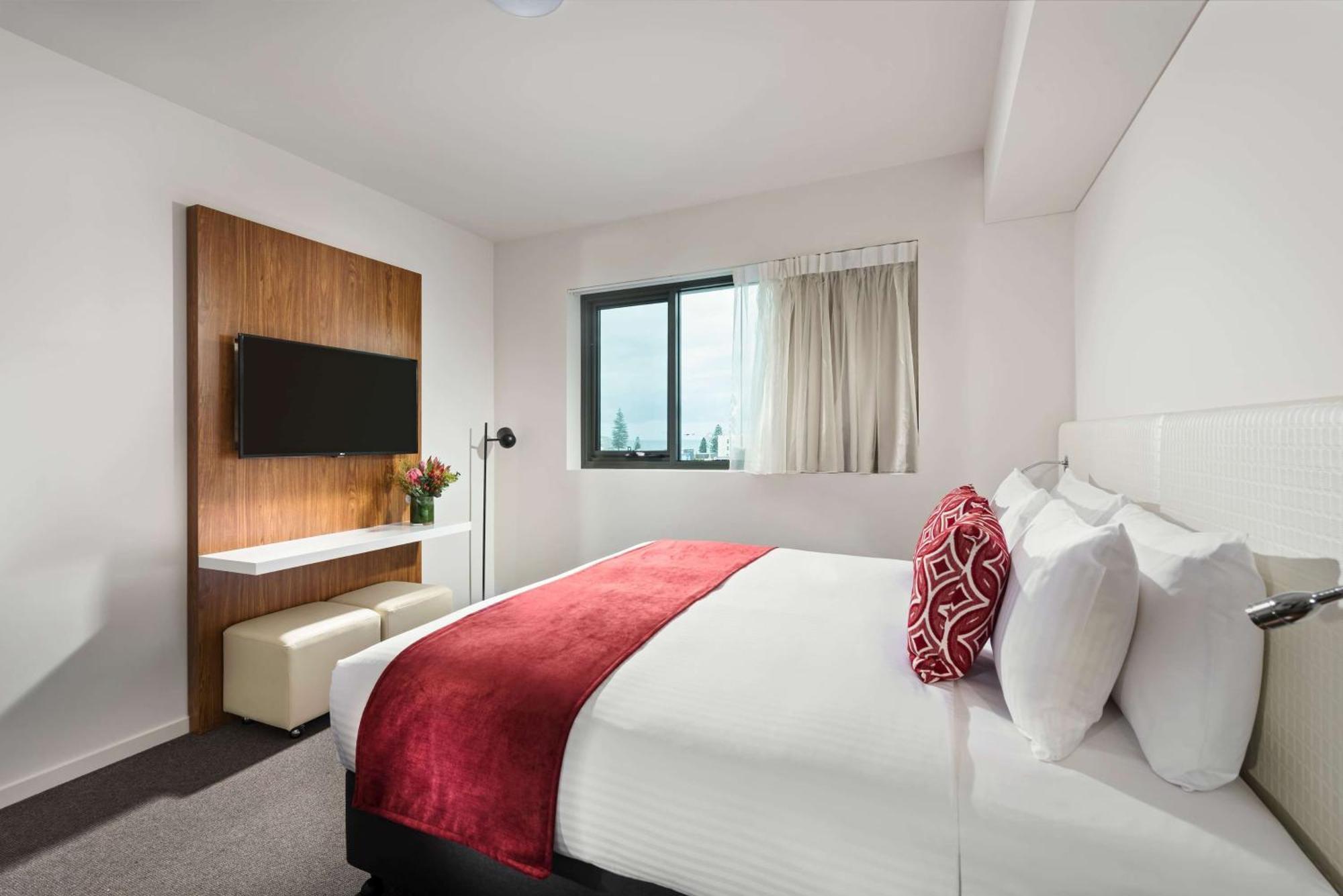 Ramada By Wyndham Vetroblu Scarborough Beach Perth Bagian luar foto