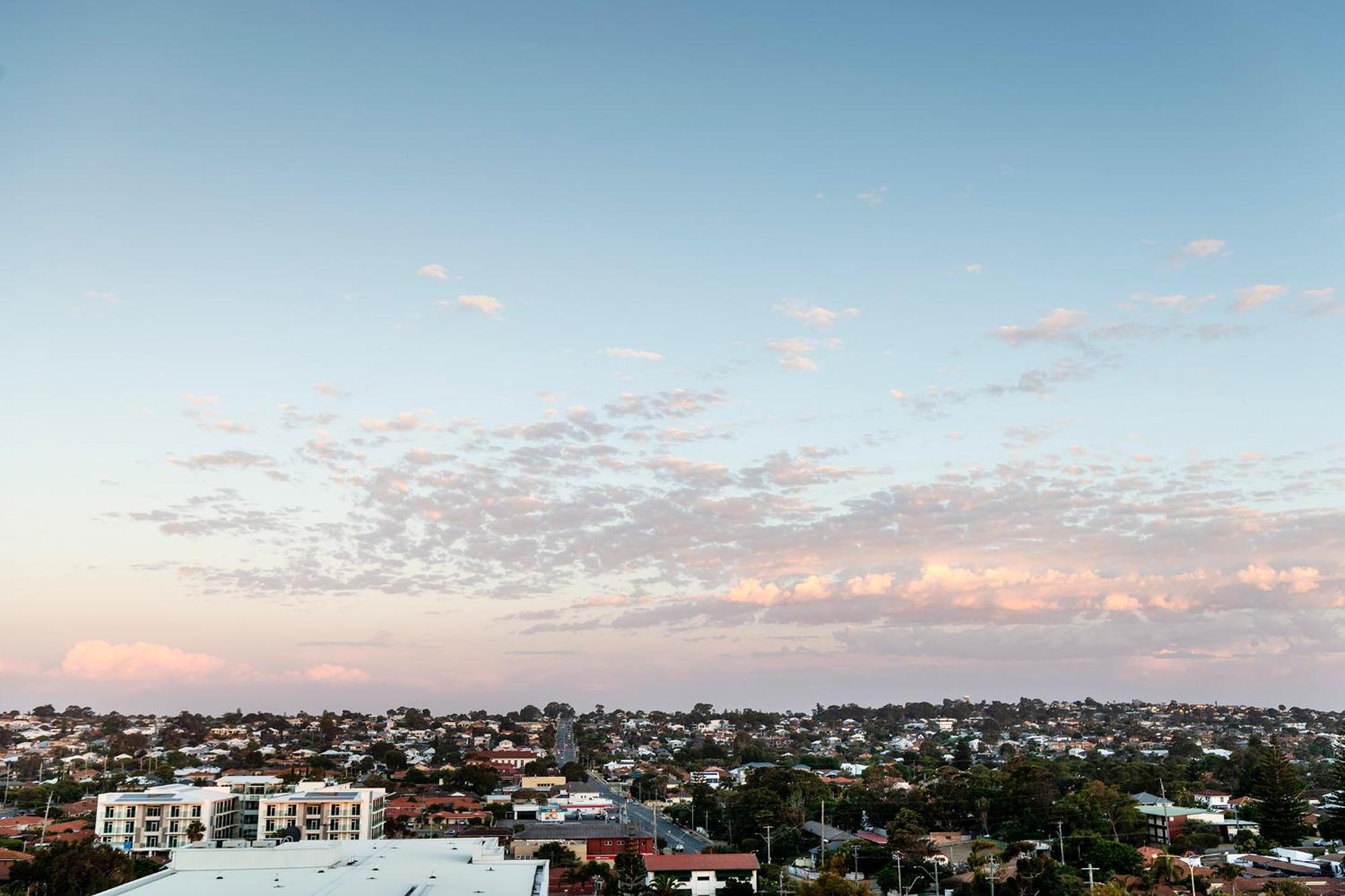 Ramada By Wyndham Vetroblu Scarborough Beach Perth Bagian luar foto